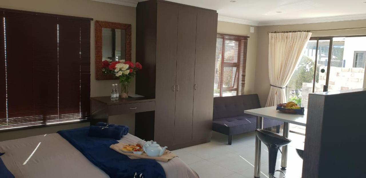 Seagulls Guest House 兰格班 外观 照片
