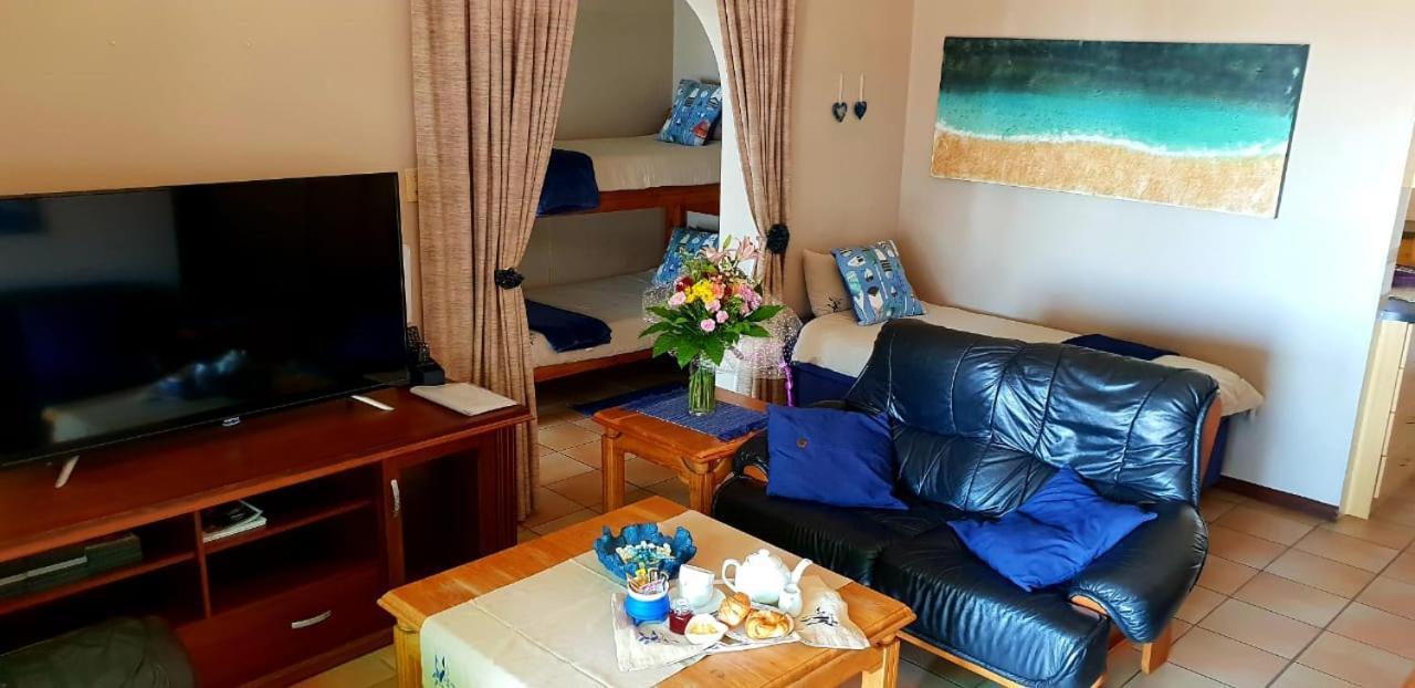 Seagulls Guest House 兰格班 外观 照片